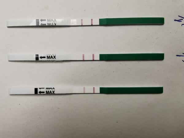 Mam ísť k lekárovi, ak čiarka na teste slabne?