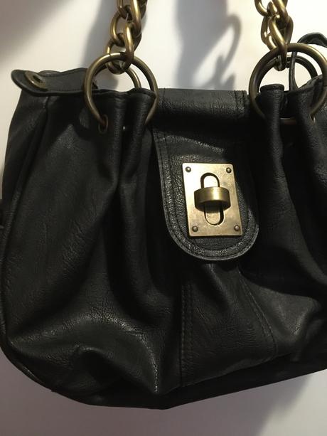 Dámska kožená kabelka, 