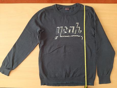 Sveter tchibo s flitrovým nápisom asi na 11 r., 146