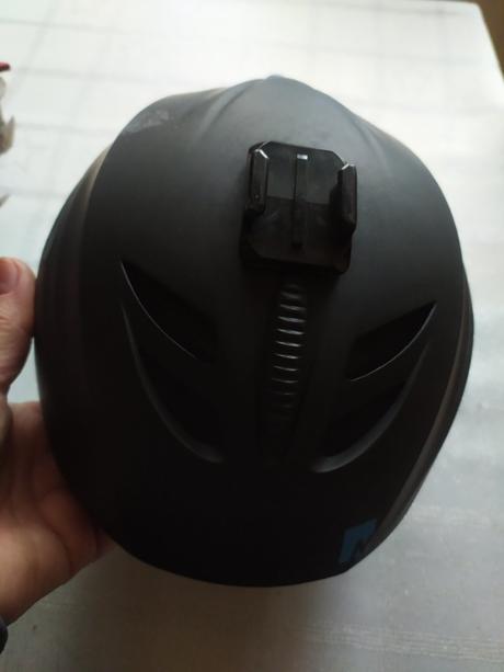 Lyžiarska prilba, m