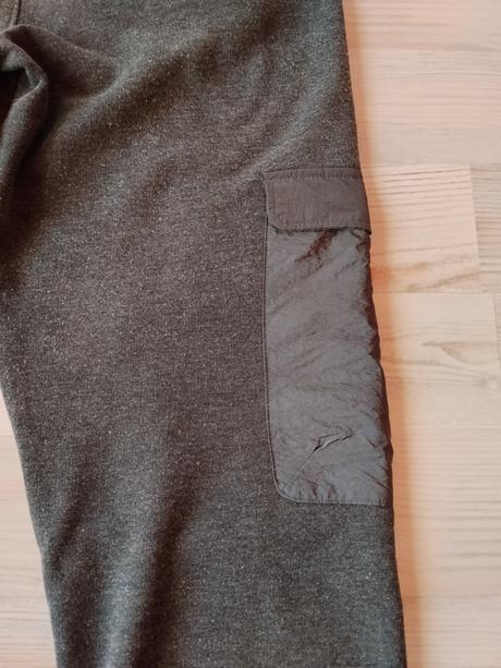 Hrubšie chlapčenské tepláky, s