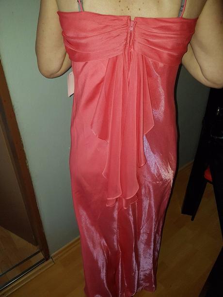 Damske spoločenské šaty, 42