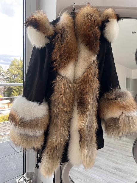 Bunda s pravou kožušinou, s