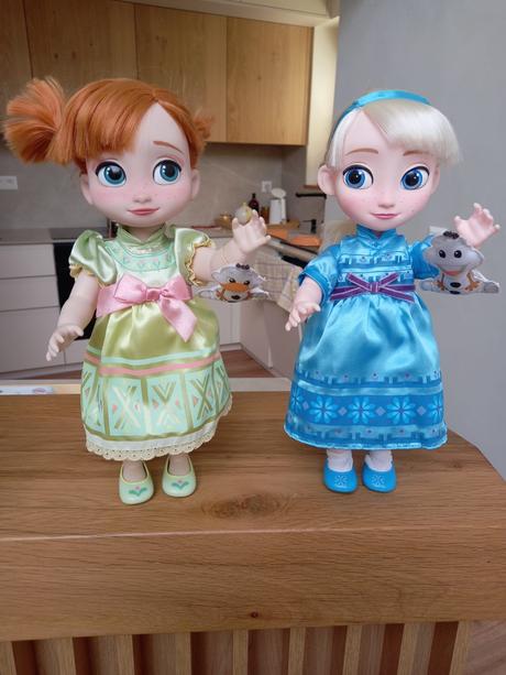 Anna a elza bábiky,
