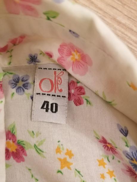 Kvietkovaná košeľa, 40