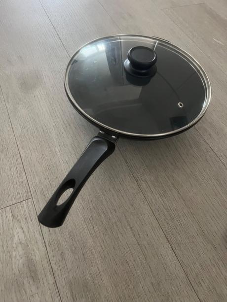 Wok panvica s titanovym povrchom, 