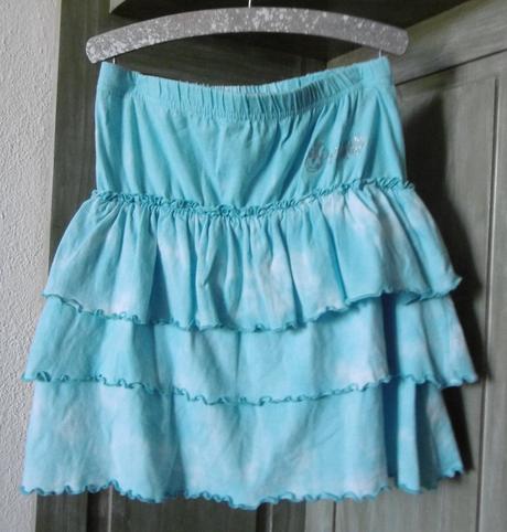 Sukňa s volánmi, 140