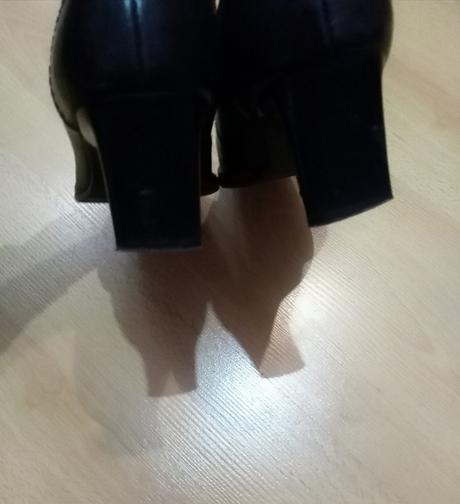 Čierne kožené topánky 35/36, baťa,35