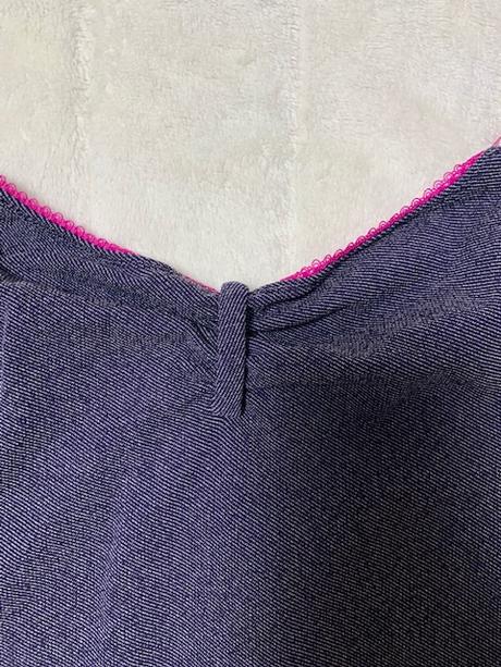 Tielko tmavomodré zn. golden lady, l / m