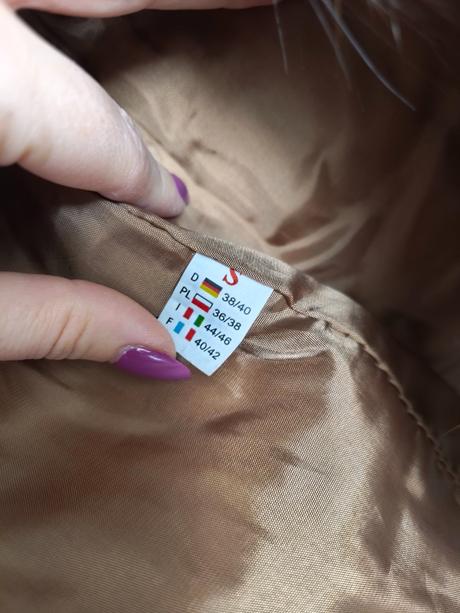 Kozusinova vesta z lisky, s