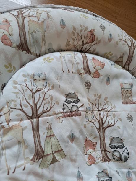 Hniezdo, šírka (cm): 60,dĺžka (cm): 90