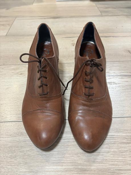 Bata snurovacie kozene toanky, baťa,41