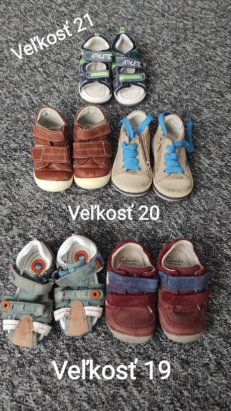 Capáčiky, prvé topánky, 18