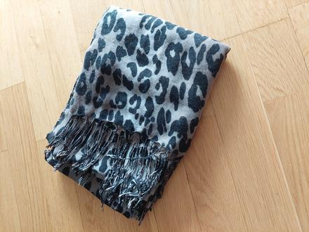 Šatka tigrovaná so strapcami, h&m