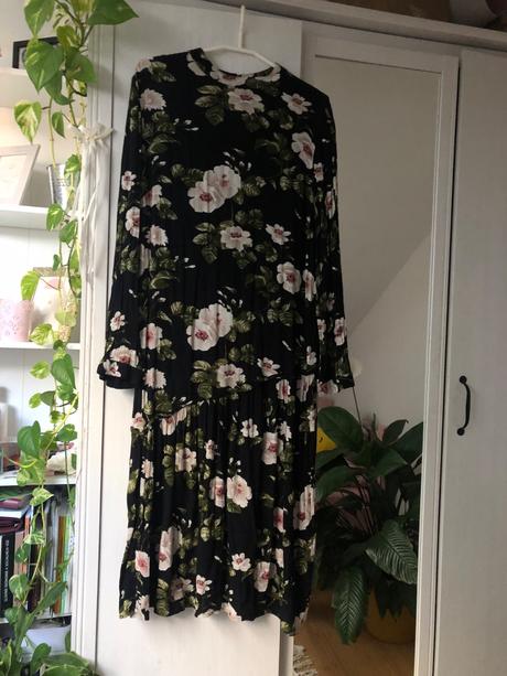 Čierne jarné šaty/ dlhé čierne šaty kvetinové, only,38