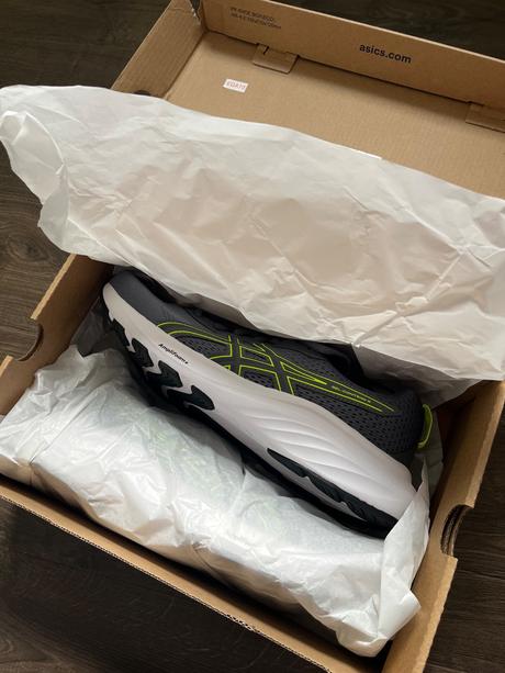 Asics nove, asics,44 / 45