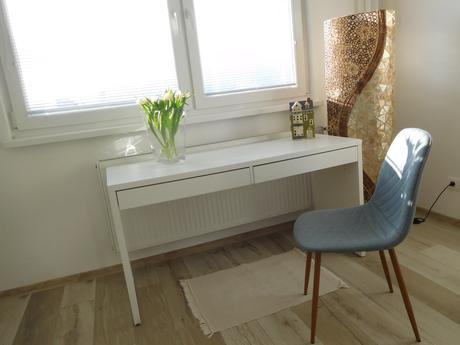 Stol písací biely  142 x 50 cm + stolička pevná,, 