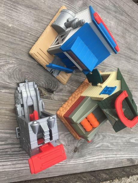 Vláčik thomas budovy,