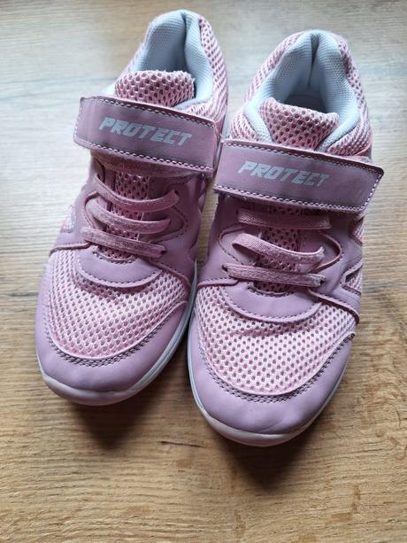 Tenisky 32, graceland,32