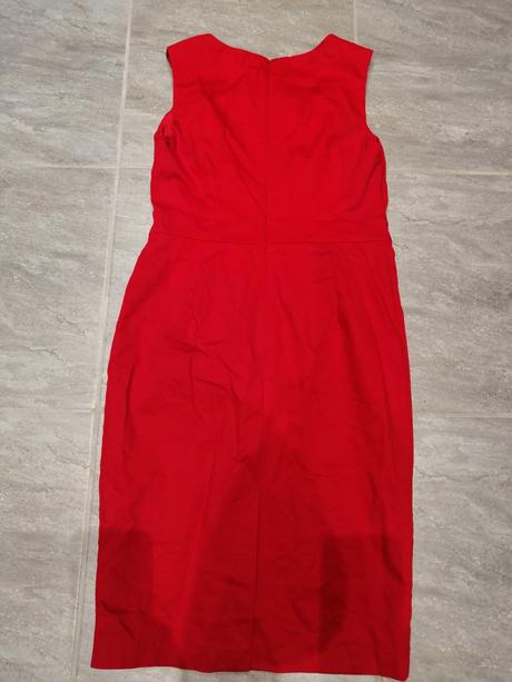 Červené puzdrové šaty mas, marks & spencer,38