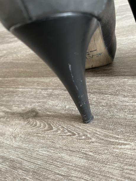 Pravé kožené čierne lodičky, 37