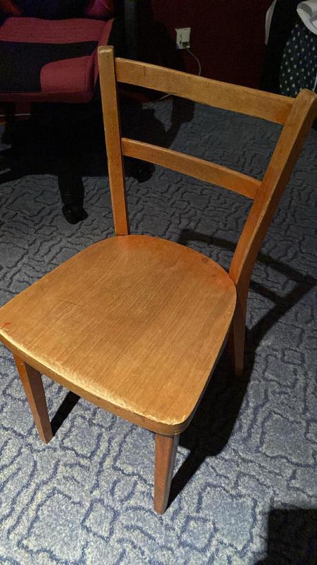 Stará detská stolička retro, 