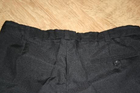 Cierne elagantne nohavice, 52