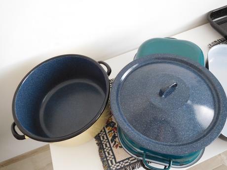 Samltované do kuchyne pekáče, hrnce, 