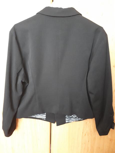 Krátke sako / bolerko, fishbone,l