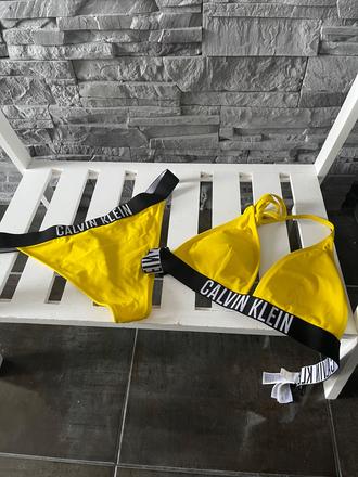 Calvin klein v.s, calvin klein,s