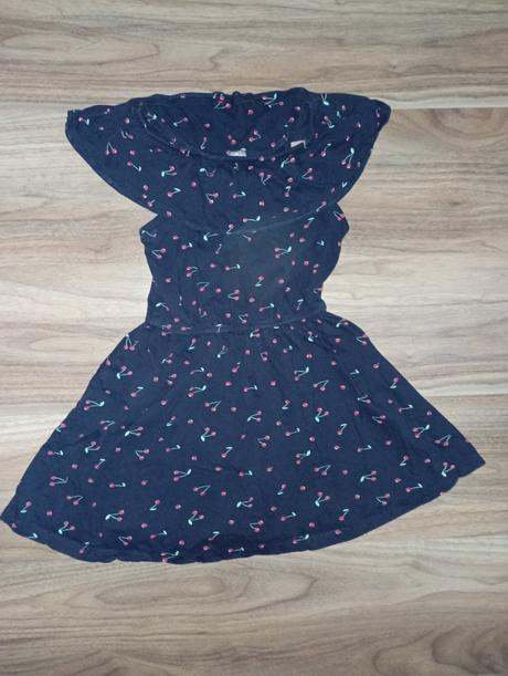 Čerešničkové šaty, 134