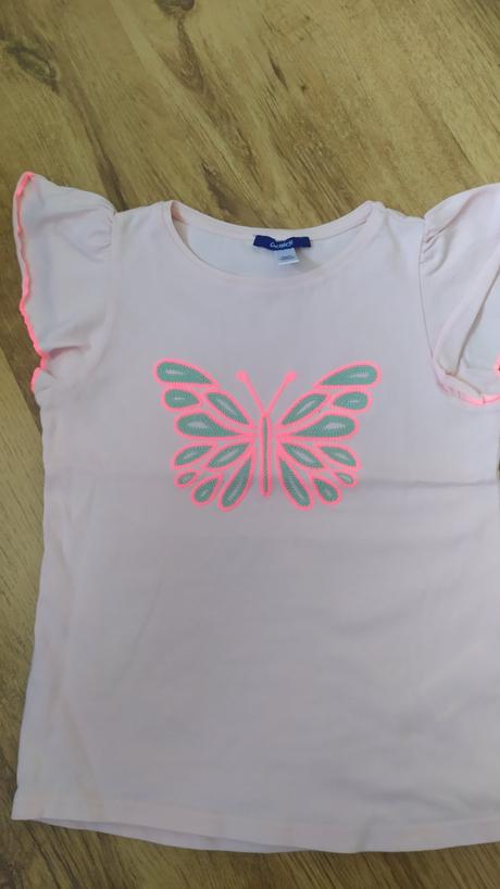 Tricko s motylom, 128