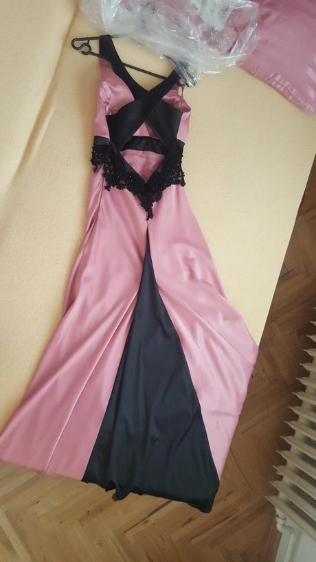 Spoločenské šaty, 36