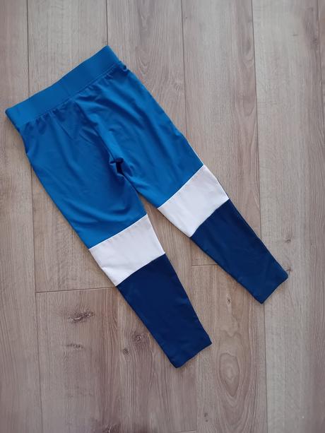 Dievčenské legíny, 110