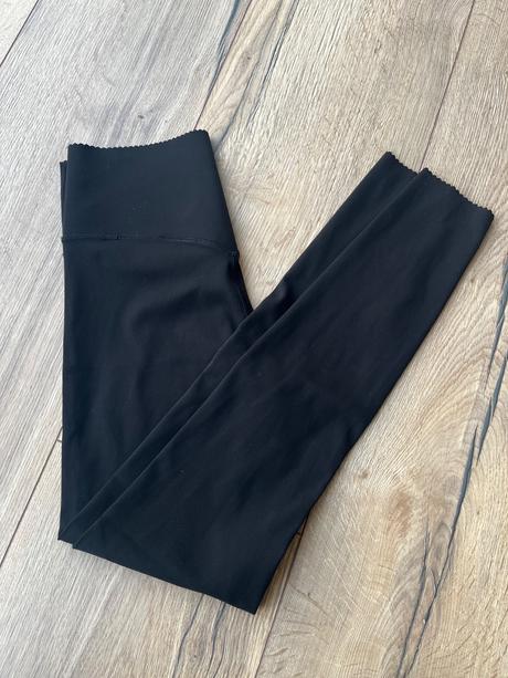 Shaping funkcne leginy, h&m,s