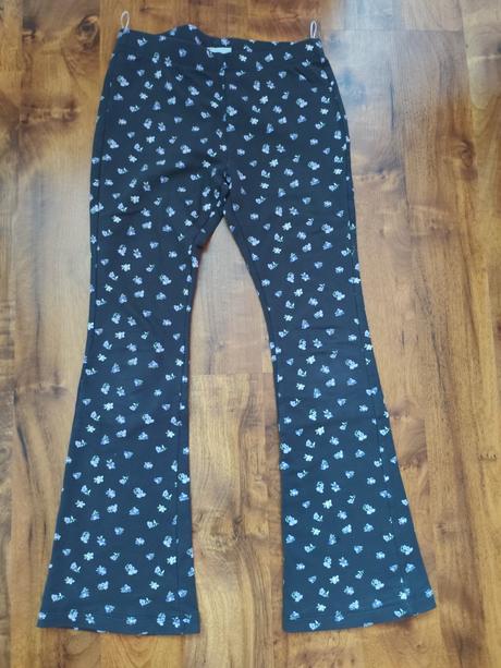 Zvonove leginy, c&a,128