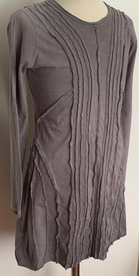 Benetton tunika, 122