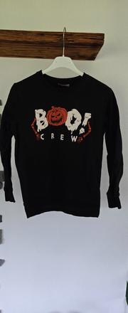 Mikina a tepláky, 140