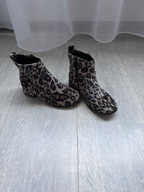 Členkove čižmy, next,28