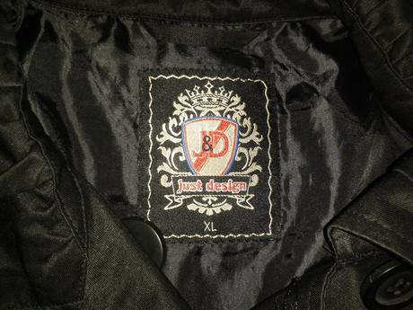 Cierny trenckot s opaskom, xl