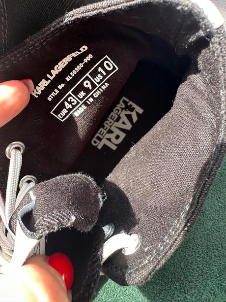 Karl tenisky, karl lagerfeld,43