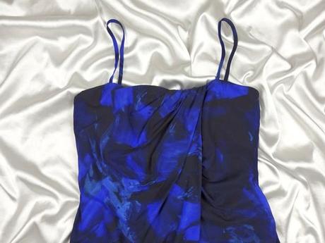 Luxusné krátke šaty, 42