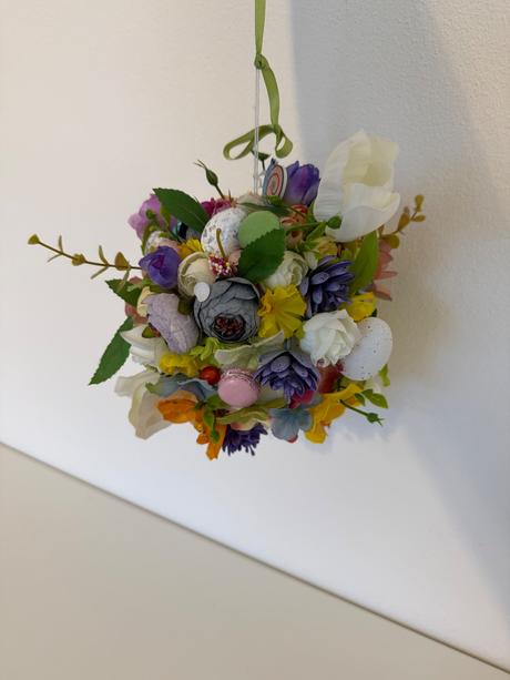 Veľkonočná vysiaca ikebana, 