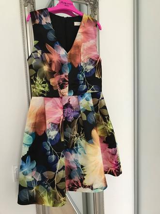 Dámske šaty v.m, m