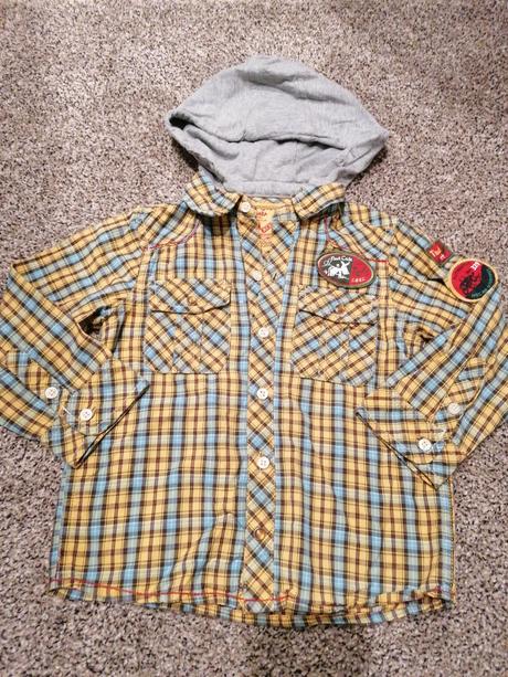 Kosela s kapucnou, next,98