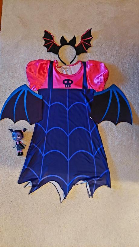 Vampirina s kridlami a babikou,