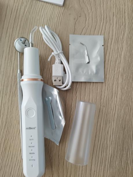 Ultrazvukový čistič zubov, 