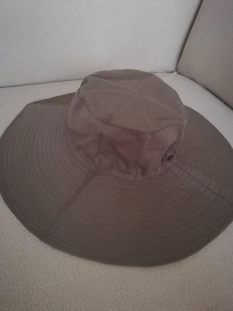 Klobúk obojstranný, 56