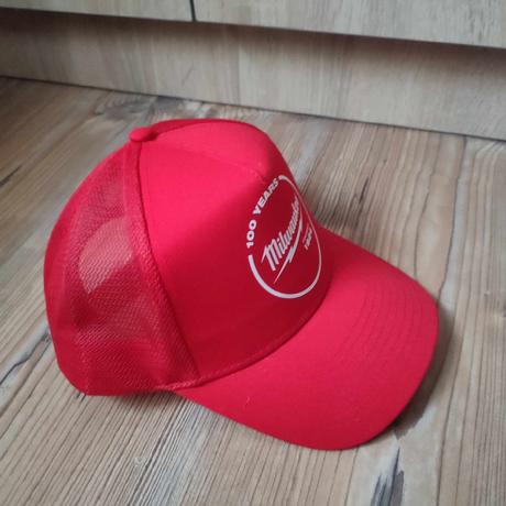 Milwaukee šiltovka - nová,