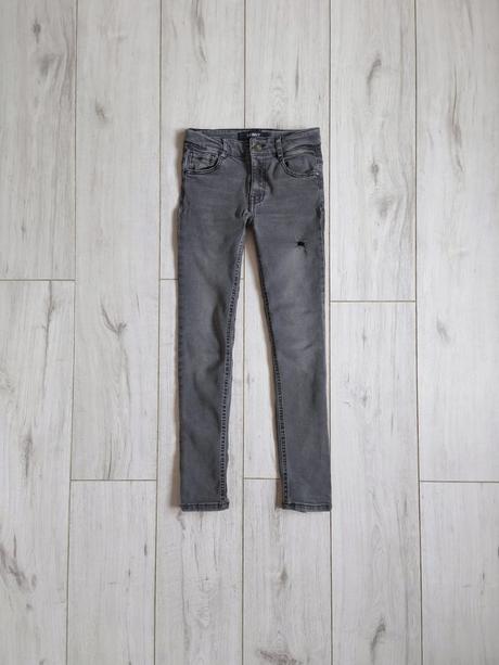 Skinny jeansy tape à l'oeil, 140